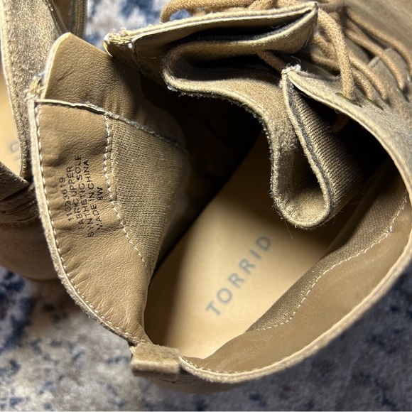 Torrid Tan Faux Leather Lace-Up Booties Size 8 Wide - Picture 11 of 13